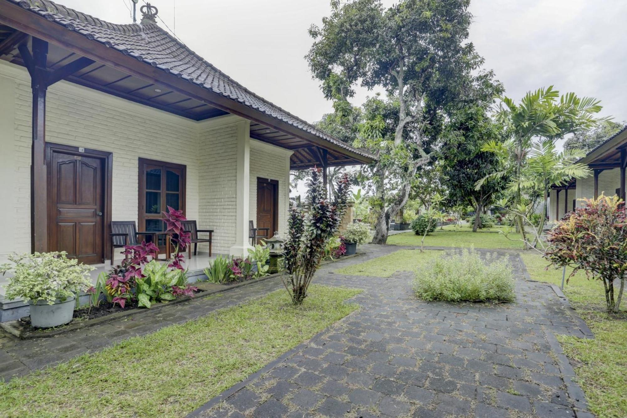 Oyo 1762 Hotel Astiti Graha Tanah Lot Exterior foto